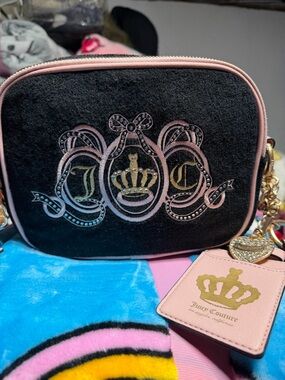 Juicy Couture Lover’s Club Camera Bag in Black Liquorice NWT